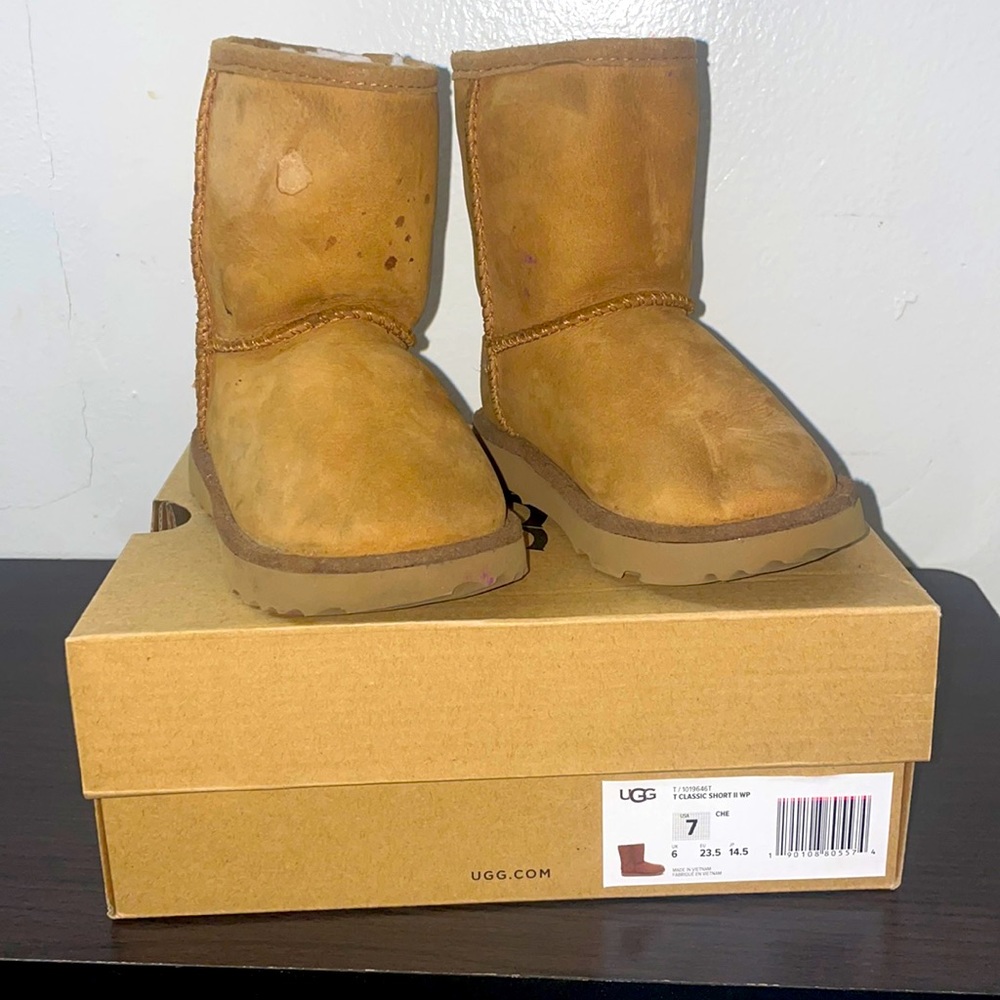 Ugg Boots - Toddler Girl size 7
